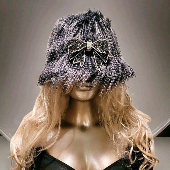 Vintage Accessories - Vintage Black Faux Chinchilla Fur Super Furry Bucket Hat w/ Vtg. Crystal Brooch